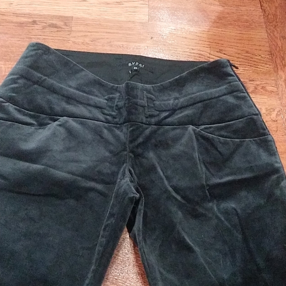 Gucci gray flare leg pants with belt pattern etche - Picture 2 of 12